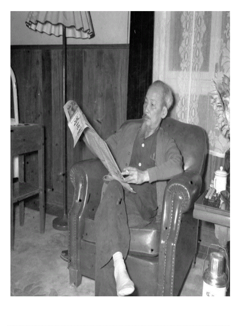 image for page Chùm ảnh về Bác Hồ tập 3