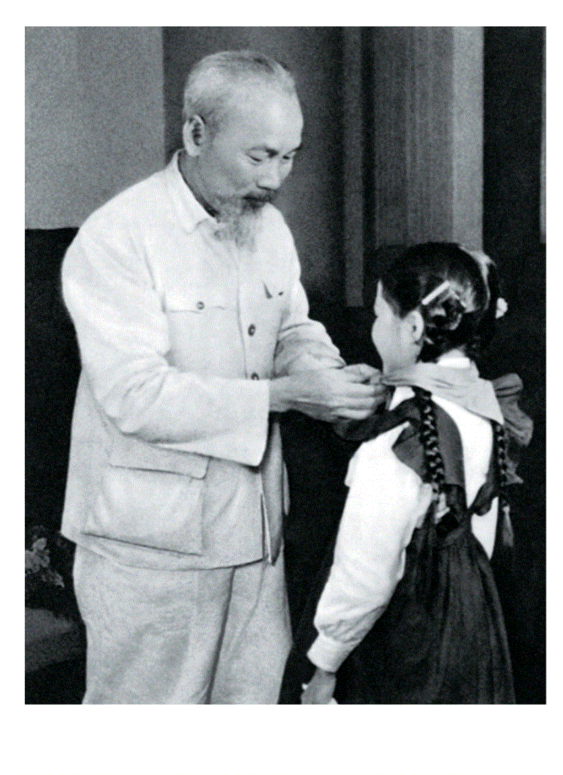 image for page Chùm ảnh về Bác Hồ tập 3