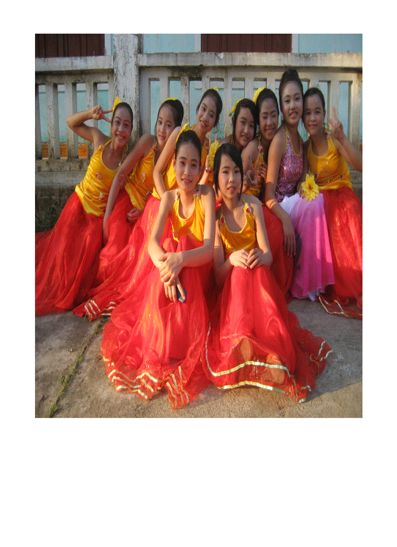 image for page Ga tranh triễn lãm hay ghê