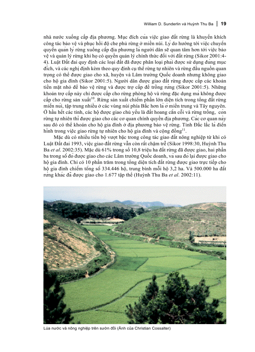 image for page Giảm nghèo và rừng ở Việt Nam William D Sunderlin Huỳnh Thu Ba